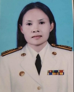 นางมยุรี ทองน้อย