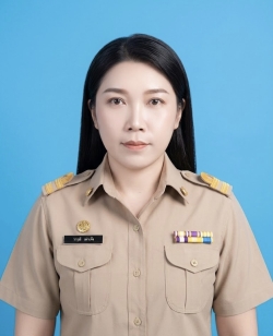 นางสาววารุณี  เผ่าเพ็ง